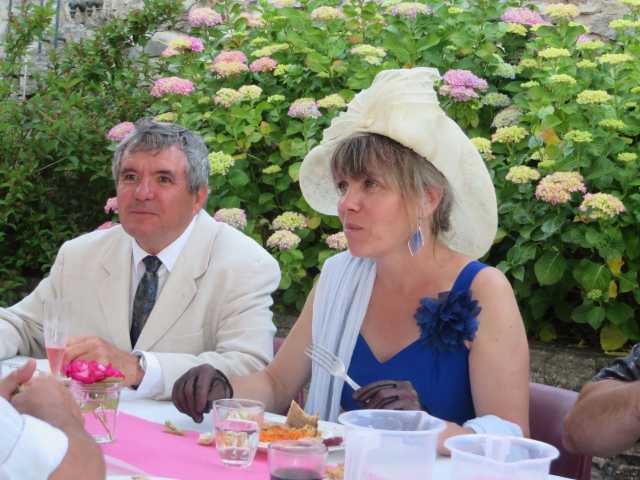 16-245-2017-06-10-andré-et-armelle.jpg original 2017:06:10 10:51:28 4000 × 3000 px