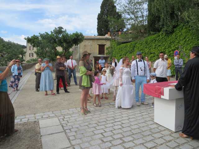 06-2018-06-09-vrai-faux-mariage-(50).jpg original 2018:06:09 18:16:32 4000 × 3000 px