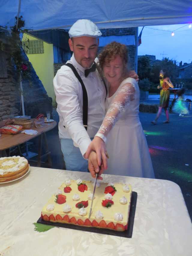 15-2018-06-09-vrai-faux-mariage-(102).jpg original 2018:06:09 21:46:14 3000 × 4000 px